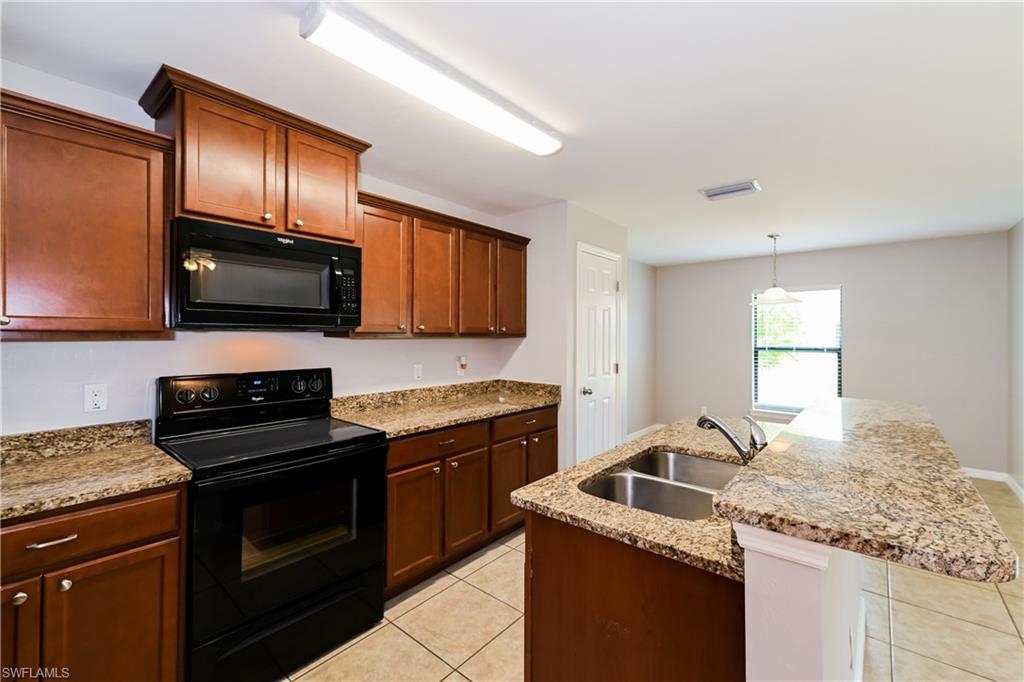 1606 Sw 27th Ter Property Photo 6