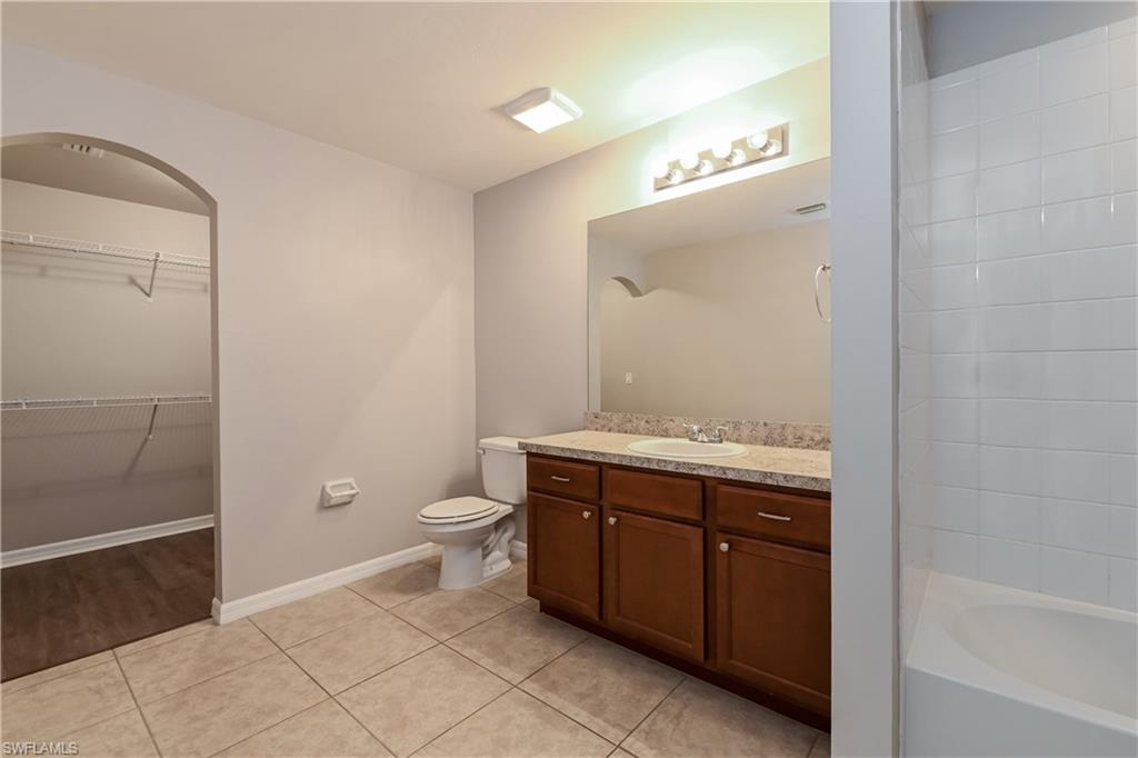 1606 Sw 27th Ter Property Photo 11