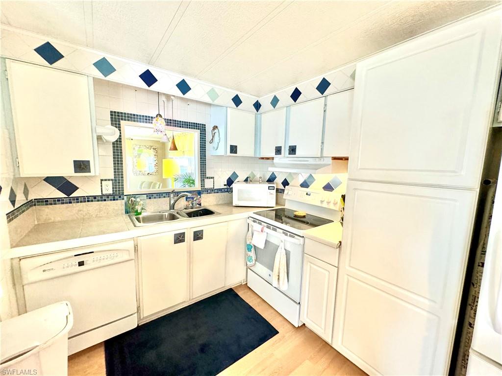 27373 Pauline Dr Property Photo 8
