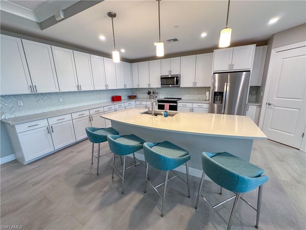 201 Indies Dr # 102 Property Photo 8
