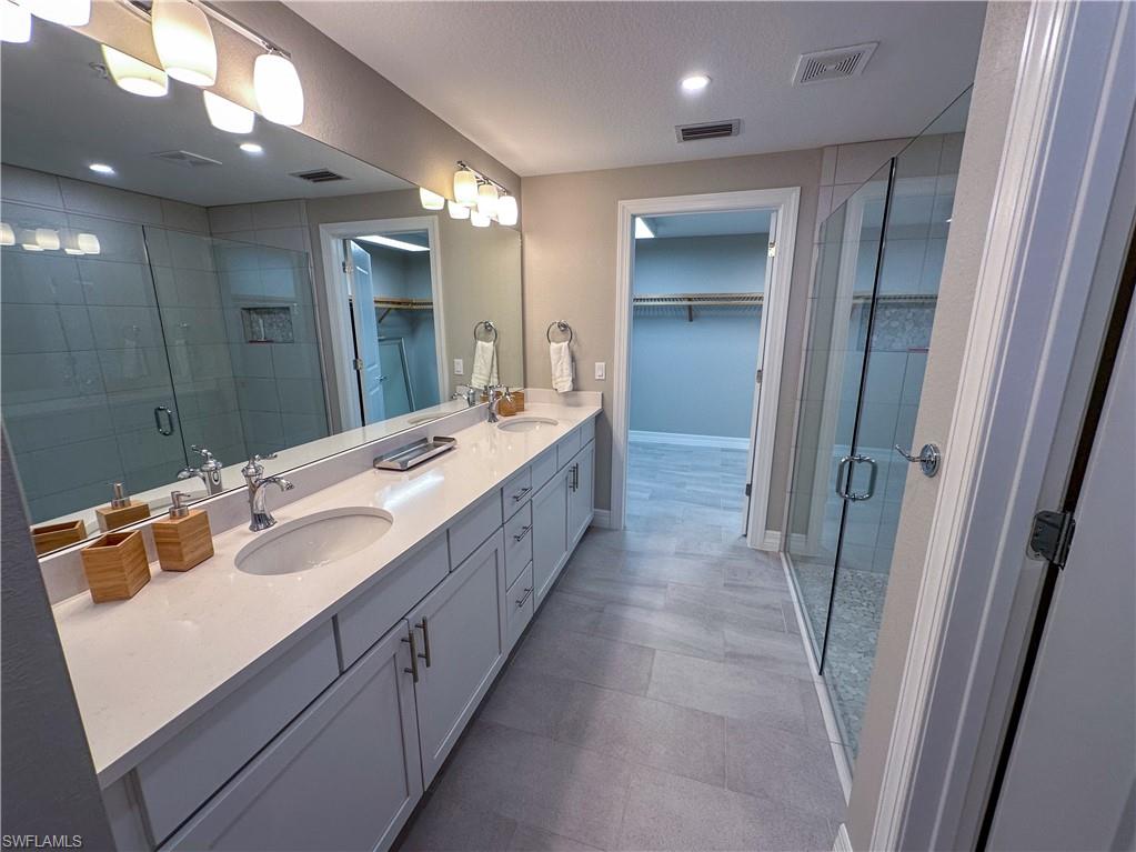 201 Indies Dr # 102 Property Photo 23