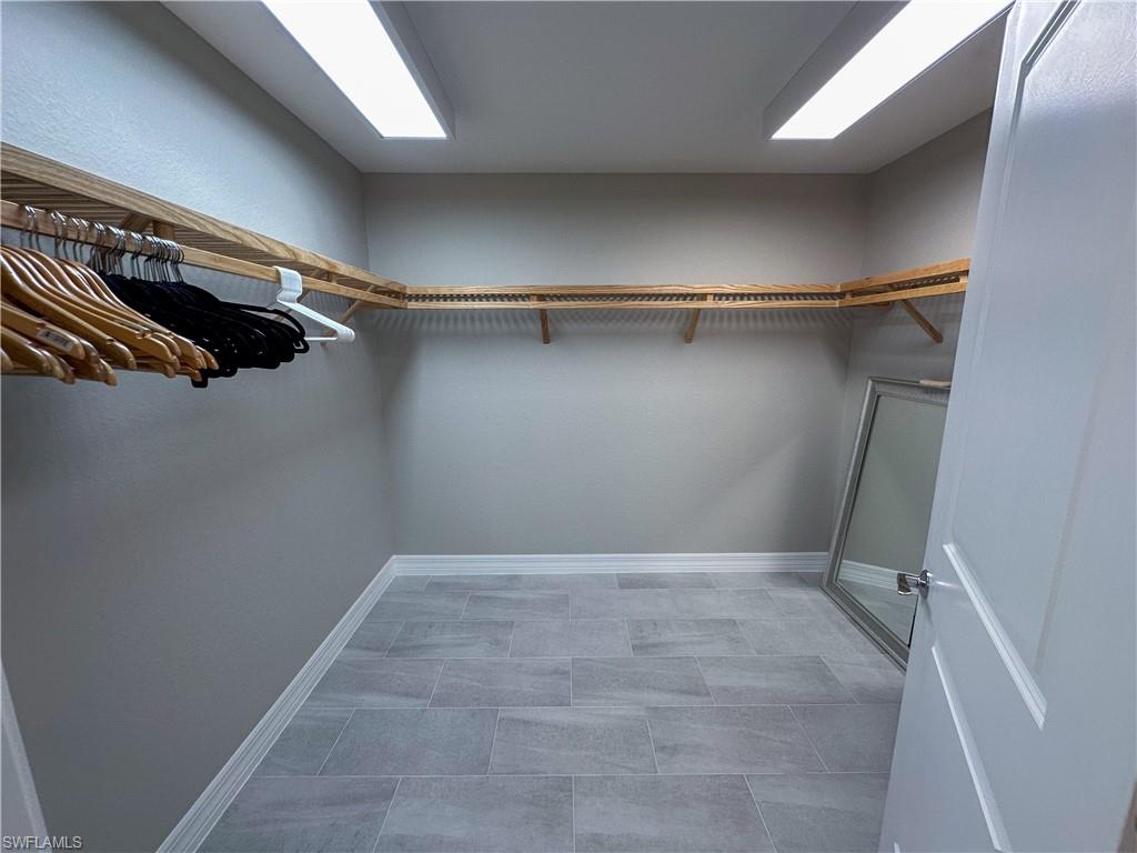 201 Indies Dr # 102 Property Photo 24