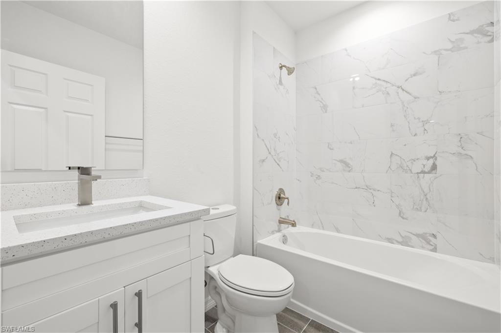 105 Plainview St Property Photo 9