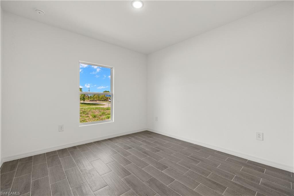 105 Plainview St Property Photo 13