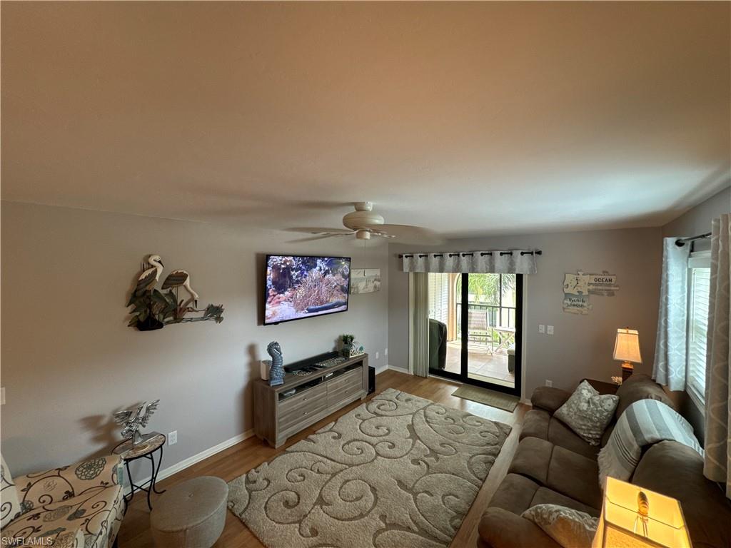 10041 Maddox Ln # 203 Property Photo 4