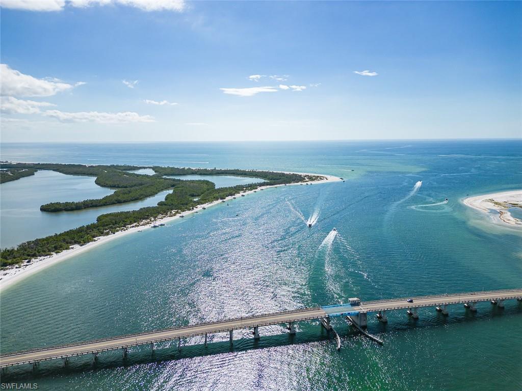6230 Estero Blvd # 302 Property Photo 23