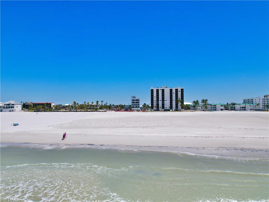6230 Estero Blvd # 302 Property Photo 28