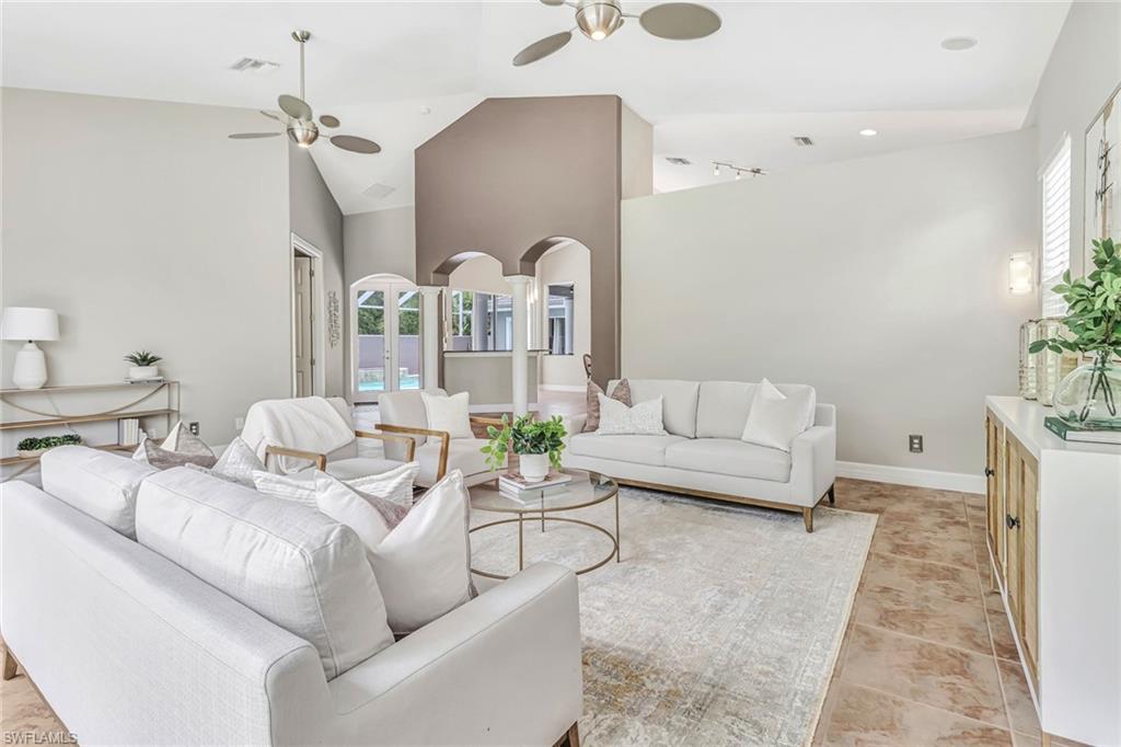9754 Wilshire Lakes Blvd Property Photo 12