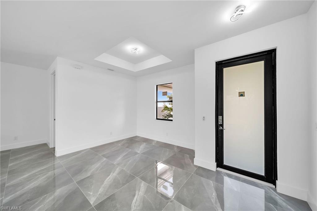 1321 Ne 15th Ter Property Photo 3