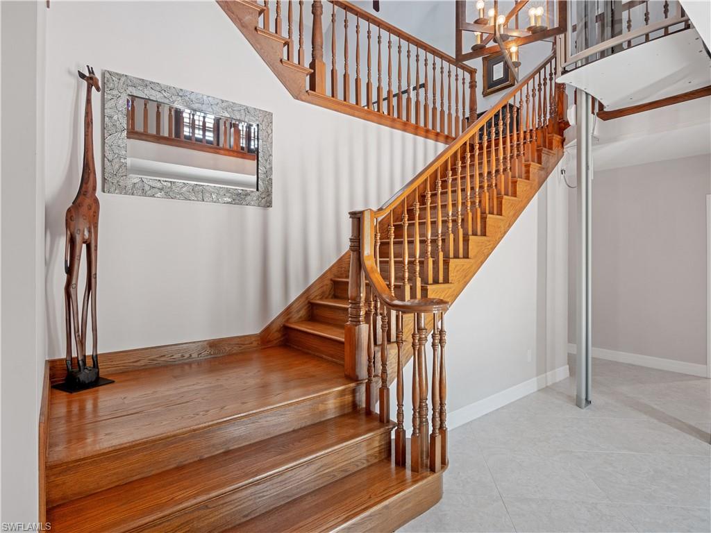 9439 Cotten Ct Property Photo 6