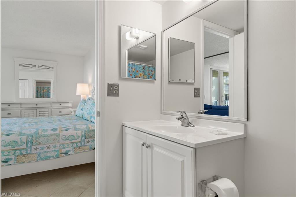 7330 Estero Blvd # 302 Property Photo 17