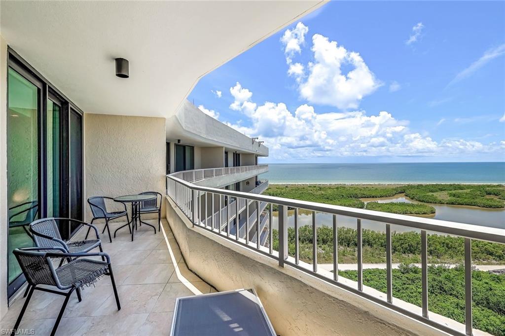 440 Seaview Ct # 1901 Property Photo 2