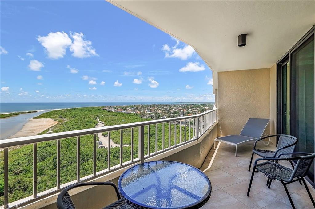 440 Seaview Ct # 1901 Property Photo 4