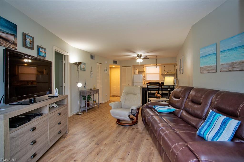 1015 Anglers Cv # 305 Property Photo 12