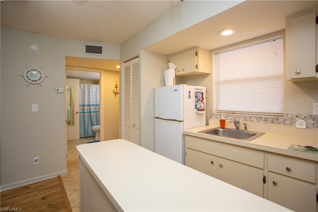 1015 Anglers Cv # 305 Property Photo 19