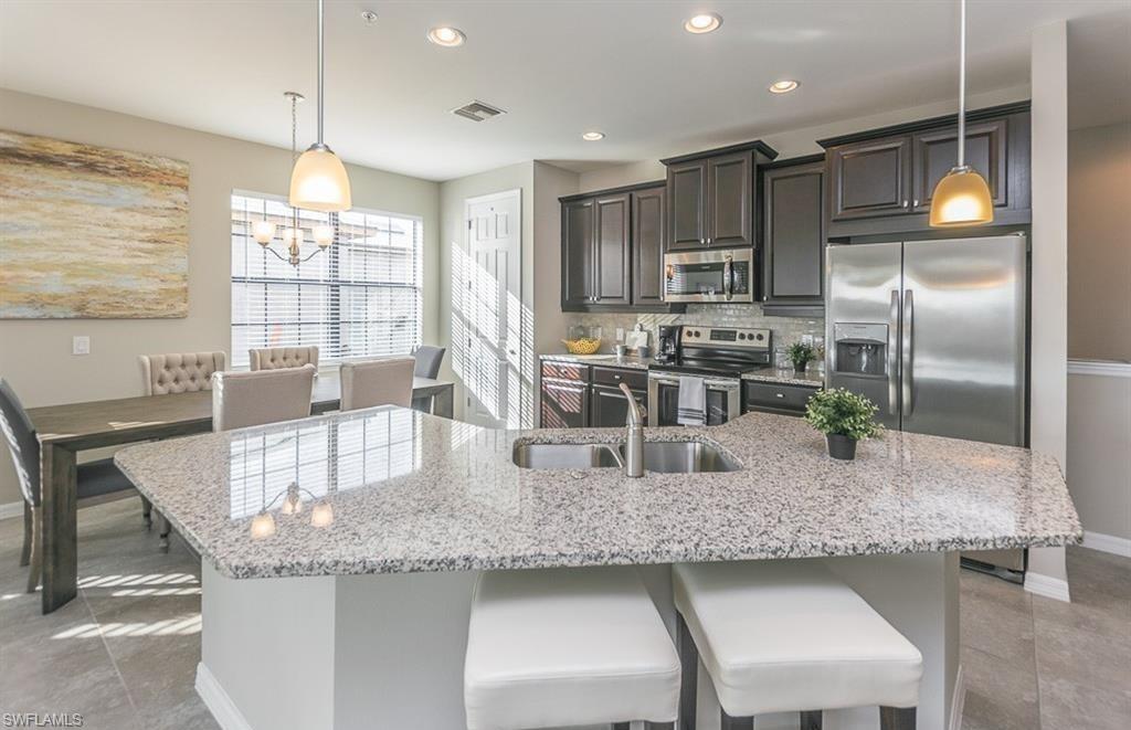 11305 Monte Carlo Blvd # 202 Property Photo 6