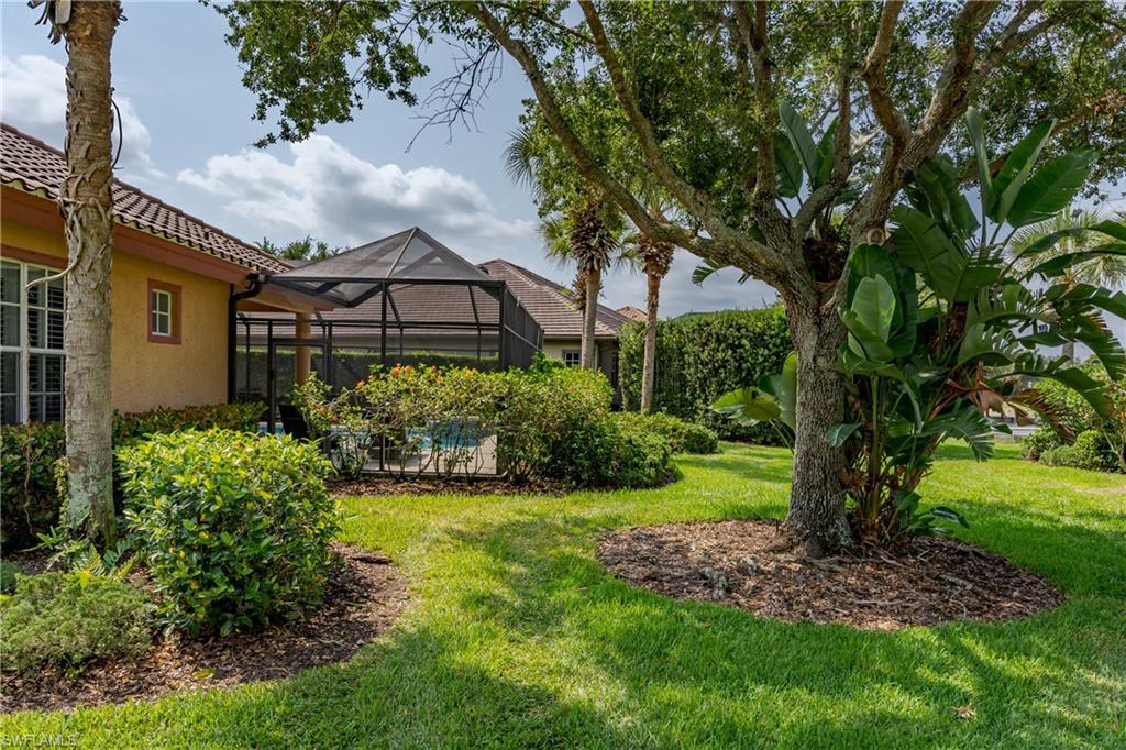 8754 Hideaway Harbor Ct Property Photo 3