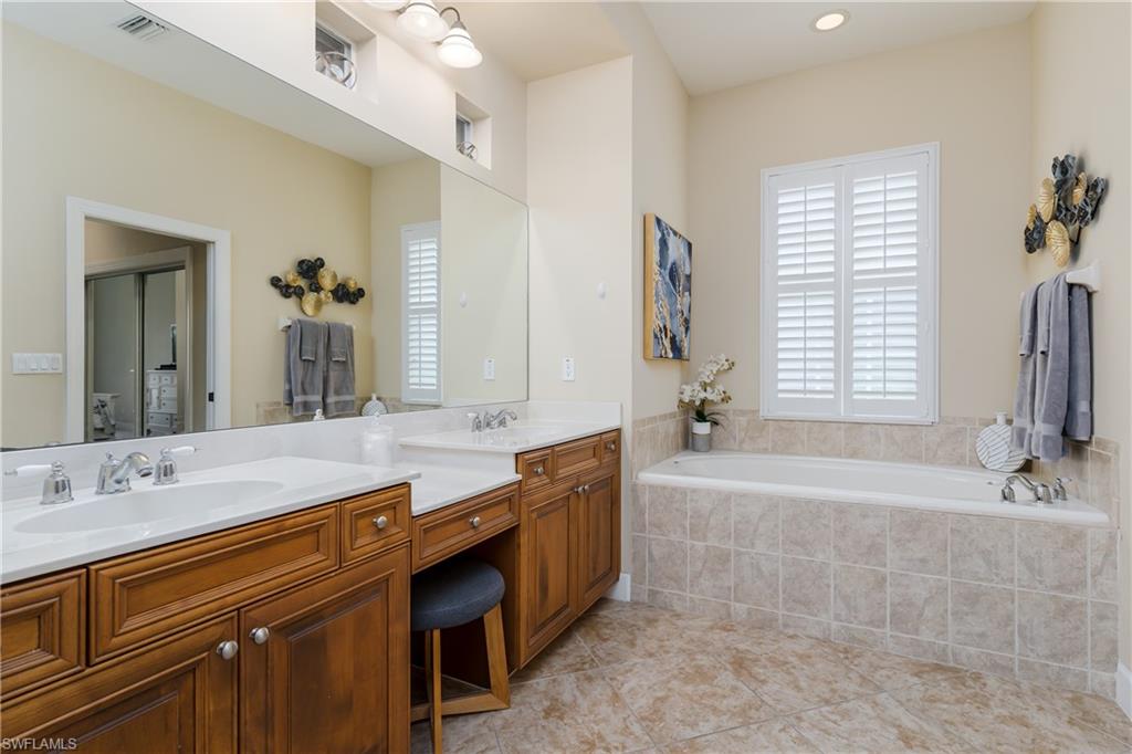 8754 Hideaway Harbor Ct Property Photo 25
