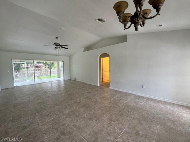 2813 52nd St W Property Photo 2