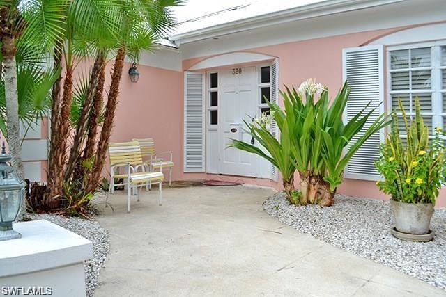320 Gulf Shore Blvd S Property Photo 2