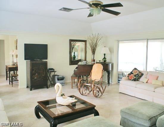 320 Gulf Shore Blvd S Property Photo 16