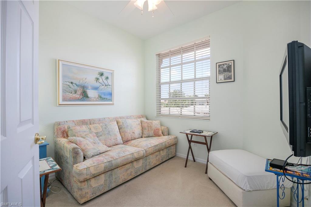 3964 Bishopwood Ct E # 202 Property Photo 9