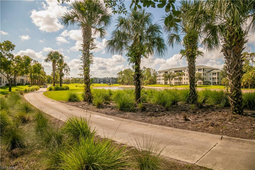 3964 Bishopwood Ct E # 202 Property Photo 18