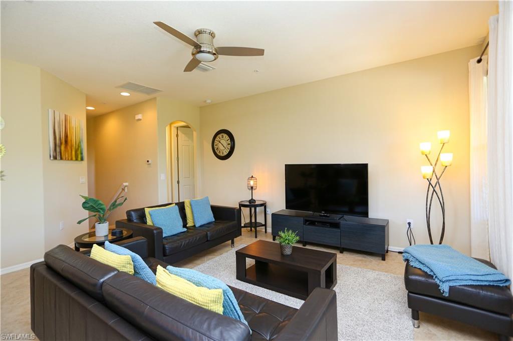 9082 Capistrano St N # 4 Property Photo 2