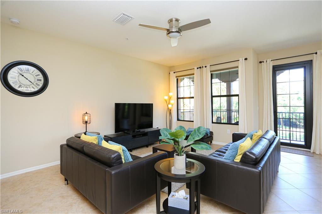 9082 Capistrano St N # 4 Property Photo 3