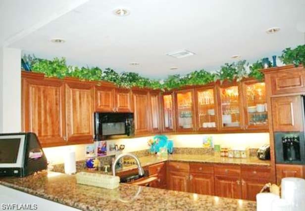 5635 Turtle Bay Dr # 6 Property Photo 5