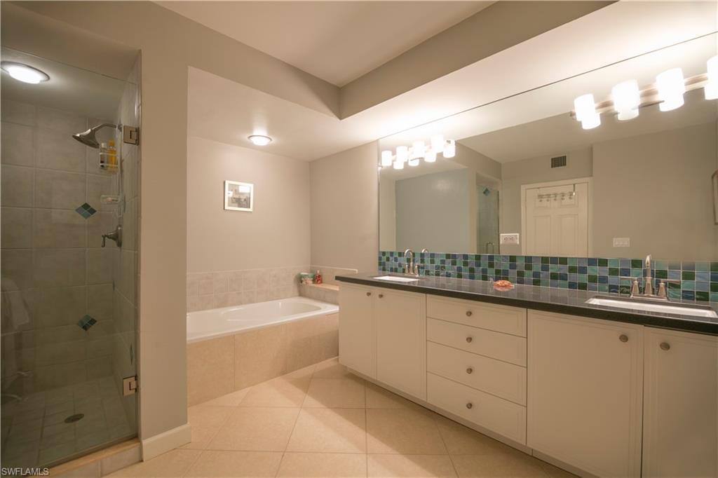 4051 Gulf Shore Blvd N # 700 Property Photo 8