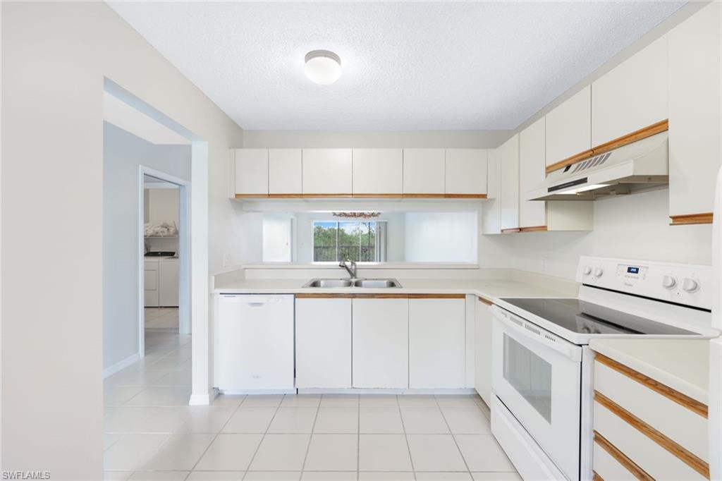 3031 Sandpiper Bay Cir # F301 Property Photo 4