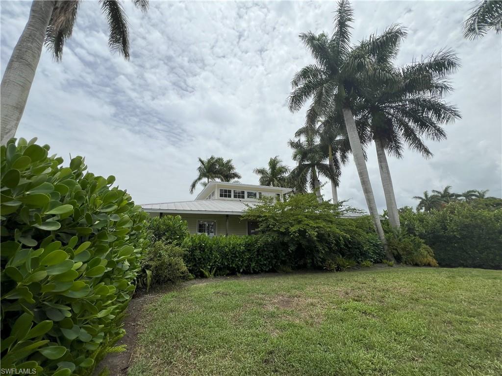1035 Cypress Woods Dr Property Photo 4