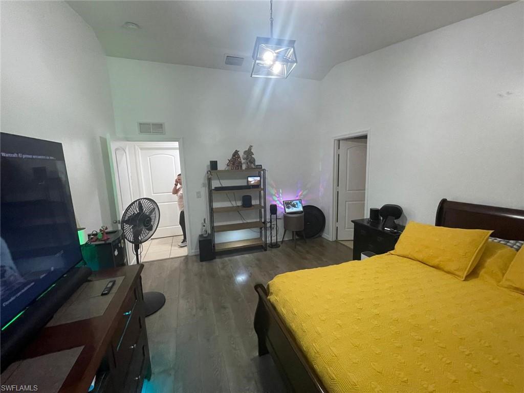 255 Lunette St Property Photo 14