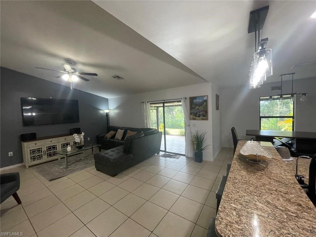 255 Lunette St Property Photo 15