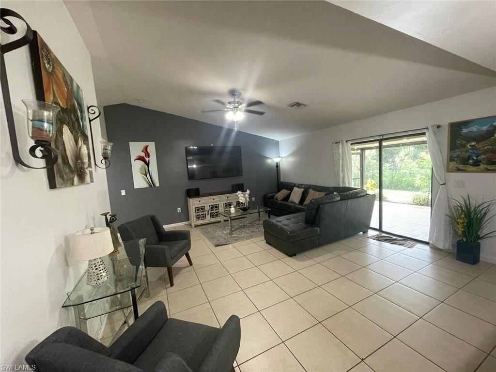 255 Lunette St Property Photo 17