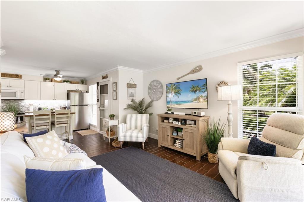 1215 Edington Pl # N1 Property Photo 8