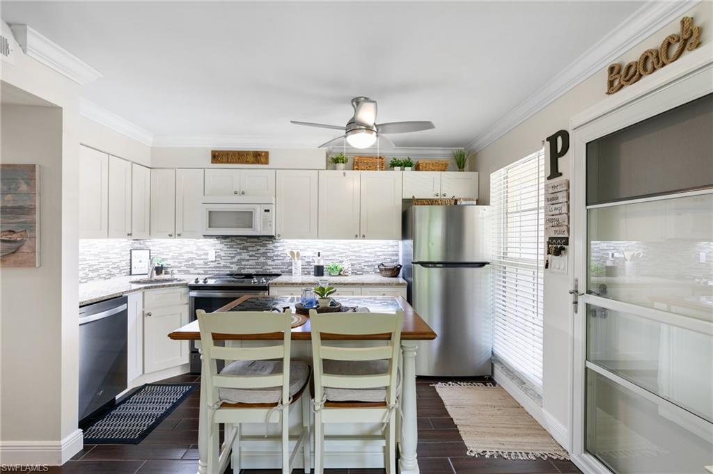 1215 Edington Pl # N1 Property Photo 9