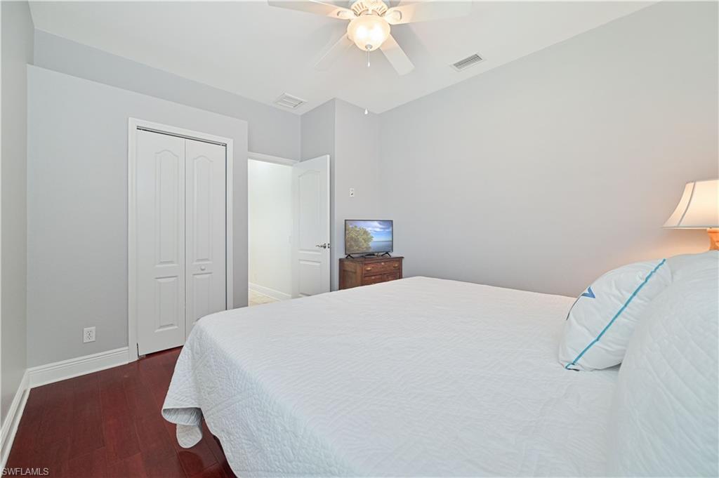 3296 Hampton Blvd Property Photo 32
