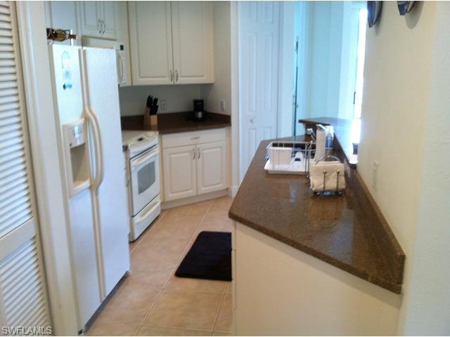 1370 Sweetwater Cv # 102 Property Photo 13