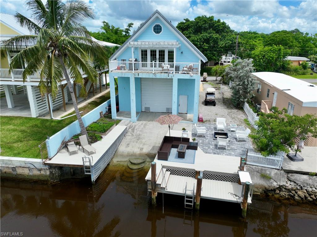 540 Coconut Ave Property Photo 4