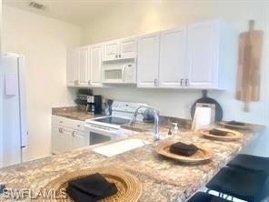 13247 Whitehaven Ln # 706 Property Photo 5