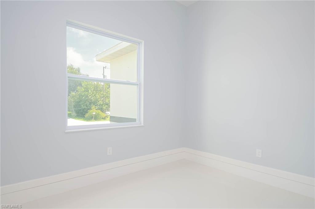 3211 12th St W Property Photo 15