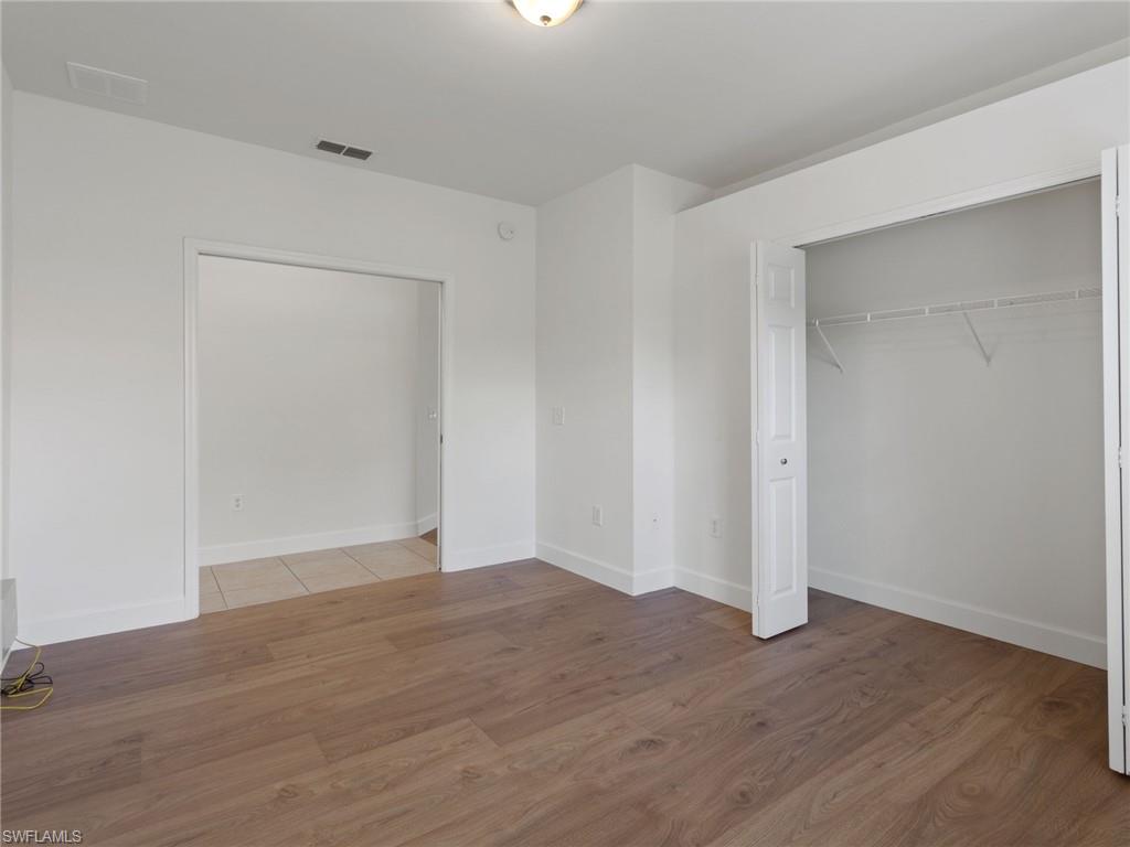 445 Robin Hood Cir # 202 Property Photo 11