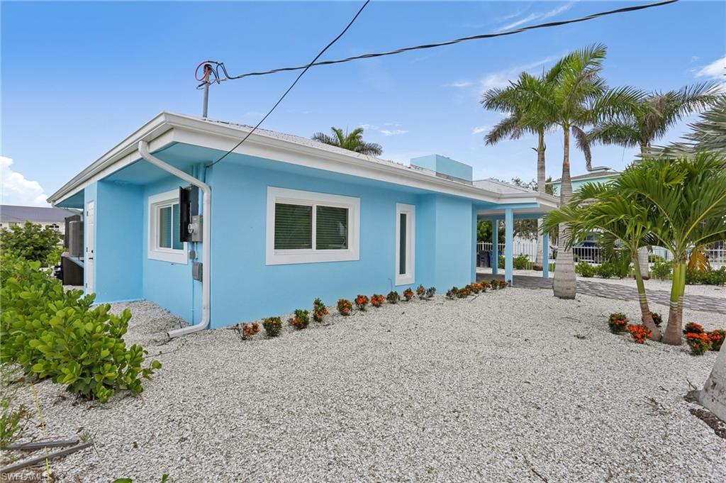 267 Flamingo St Property Photo 2