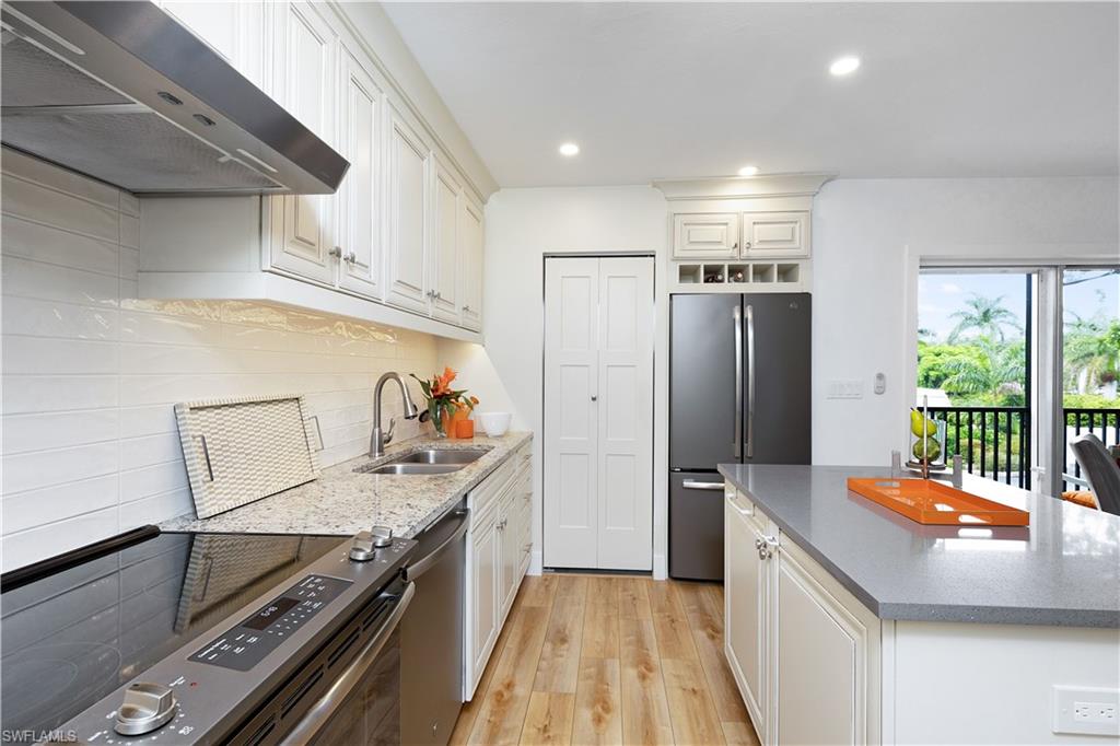 788 Park Shore Dr # A20 Property Photo 10