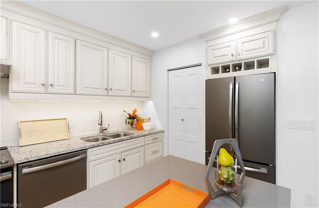 788 Park Shore Dr # A20 Property Photo 21