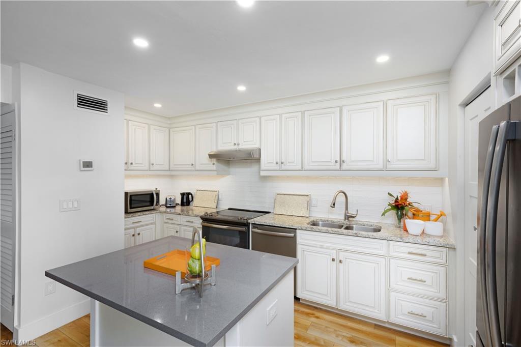 788 Park Shore Dr # A20 Property Photo 22