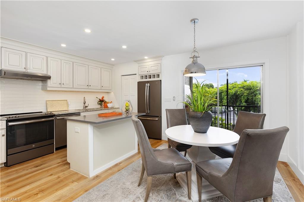 788 Park Shore Dr # A20 Property Photo 32