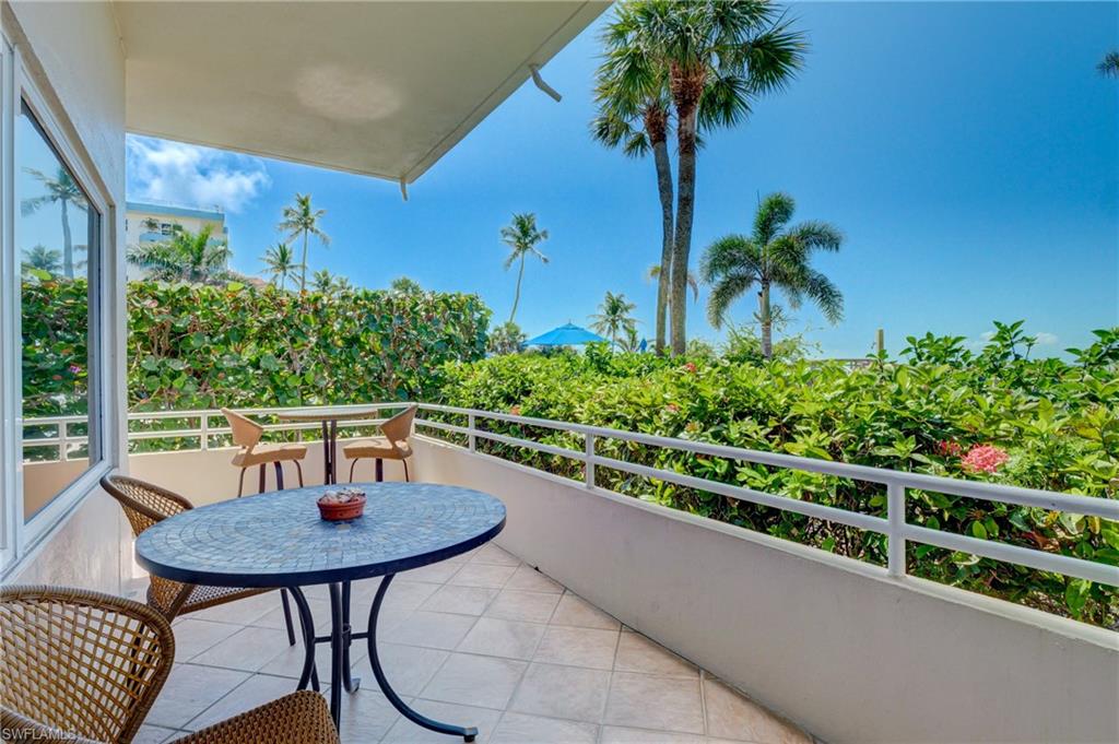 240 Seaview Ct # 111 Property Photo 2